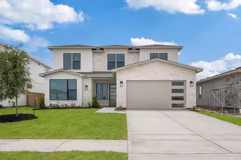 Exterior - 1908 Greenbrier Ct, Rosenberg, TX 77471 photo 4 of 10