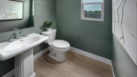 Bath - 800 Paitakis Ln, Ripon, CA 95366 photo 2 of 3