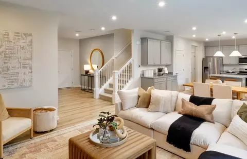 Entry Way - 1351 Acuff Ave, Lockbourne, OH 43137 photo 1 of 1