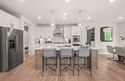 Kitchen - 22188 Prairie Dr, Macomb, MI 48042 photo 4 of 6