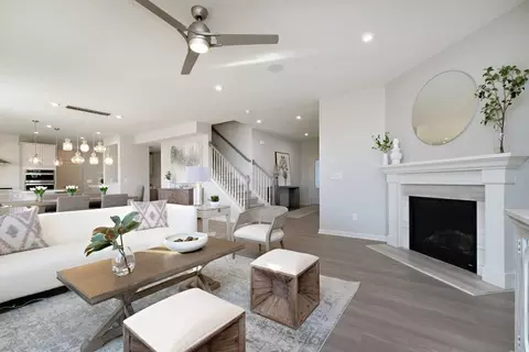 Living - 22188 Prairie Dr, Macomb, MI 48042 photo 3 of 6