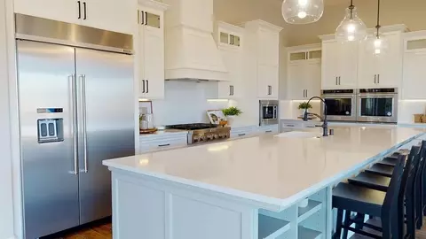 Kitchen - 1667 N Twinberry Ave, Clovis, CA 93619 photo 1 of 3