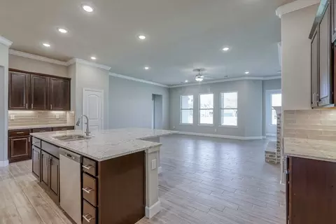 Living - 19500 Ridgeview Rd, Spring Hill, KS 66083 photo 10 of 10