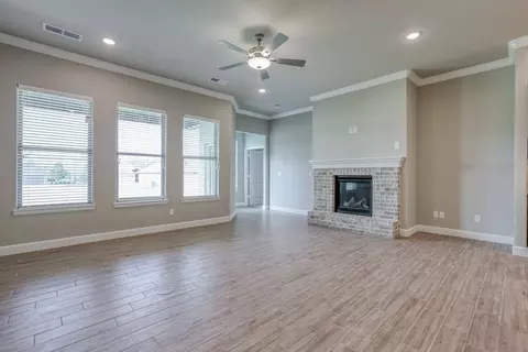 Living - 19500 Ridgeview Rd, Spring Hill, KS 66083 photo 6 of 10