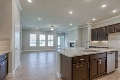 Living - 19500 Ridgeview Rd, Spring Hill, KS 66083 photo 1 of 10