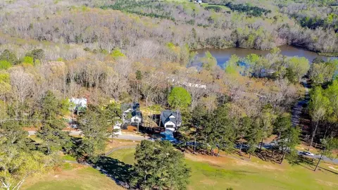 View/Area - 100 E South 7th St, Seneca, SC 29678 photo 1 of 2