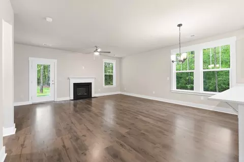 Living - 100 E South 7th St, Seneca, SC 29678 photo 2 of 3