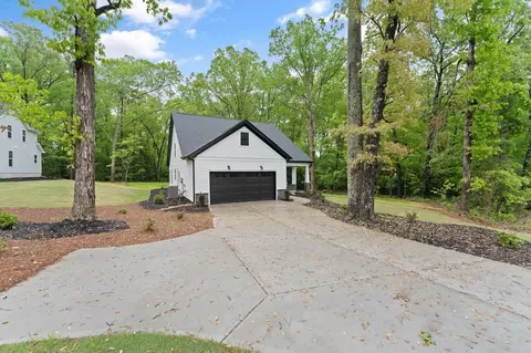 Exterior - 100 E South 7th St, Seneca, SC 29678 photo 5 of 16