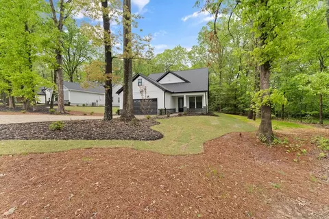 Exterior - 100 E South 7th St, Seneca, SC 29678 photo 4 of 16