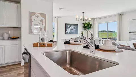 Kitchen - 4428 SW 69th St, Ocala, FL 34474 photo 6 of 11