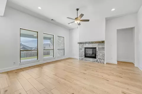 Living - 2101 Baxter Rd, Celina, TX 75009 photo 1 of 5