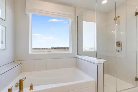 Bath - 25544 W Emory Ln, Plainfield, IL 60544 photo 2 of 2