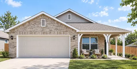 Exterior - 2105 W Aurora St, Broken Arrow, OK 74012 photo 4 of 11