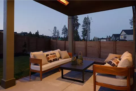 Exterior - 19276 SW Marshmallow Pl, Bend, OR 97702 photo 8 of 8