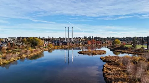 View/Area - 19276 SW Marshmallow Pl, Bend, OR 97702 photo 3 of 15