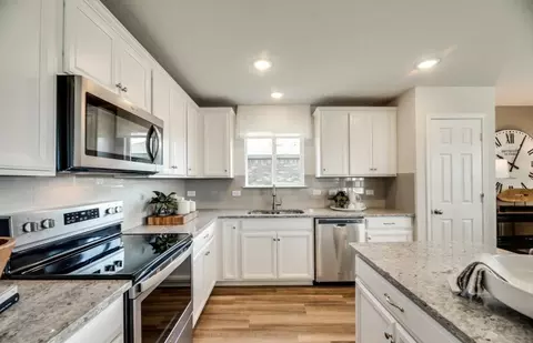 Kitchen - Fm 902, Howe, TX 75459 photo 5 of 7