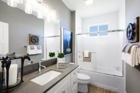 Bath - 805 Halfpipe St, Belgrade, MT 59714 photo 1 of 1