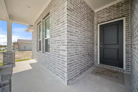 Exterior - 6570 Marsh Ln, Buda, TX 78610 photo 4 of 6