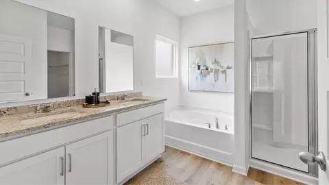 Bath - 705 Spruce Cir, Calera, AL 35040 photo 4 of 6