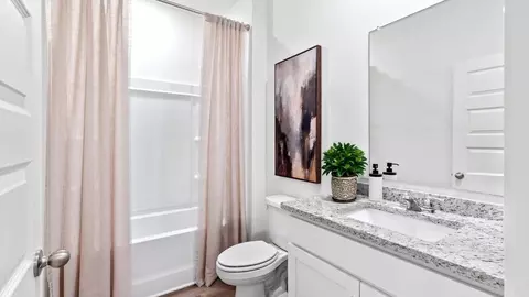 Bath - 705 Spruce Cir, Calera, AL 35040 photo 6 of 6