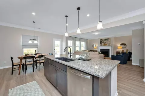 Kitchen - Quinelle Drive, Perry, GA 31069 photo 27 of 28