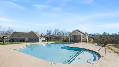 Exterior - 504 Broad Creek Ct, Seneca, SC 29678 photo 6 of 7