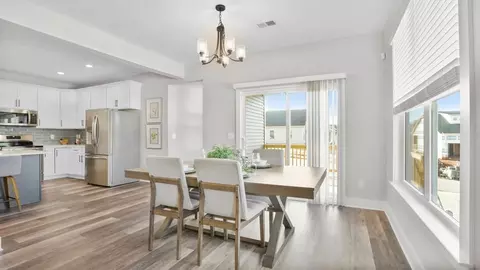 Dining - 504 Broad Creek Ct, Seneca, SC 29678 photo 2 of 4