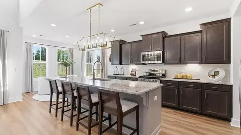 Kitchen - 178 Fox Pond Dr, Seneca, SC 29678 photo 2 of 10