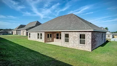 Exterior - 318 Cornerstone Xing, Brandon, MS 39042 photo 5 of 9