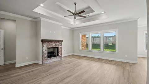 Living - 318 Cornerstone Xing, Brandon, MS 39042 photo 3 of 5
