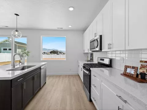 Kitchen - 1625 S 4350 W, West Weber, UT 84401 photo 2 of 2