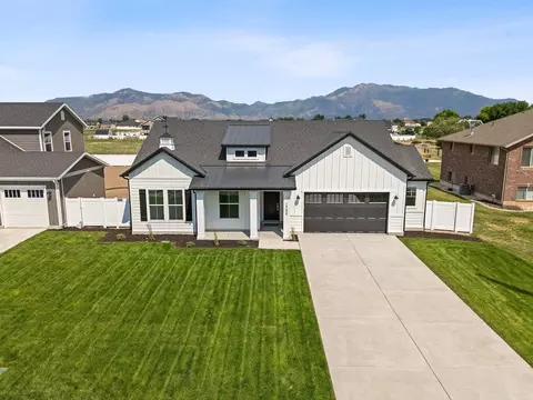 Exterior - 1625 S 4350 W, West Weber, UT 84401 photo 4 of 11