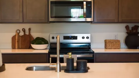 Kitchen - 7258 Scituate Ln, Ooltewah, TN 37363 photo 7 of 12