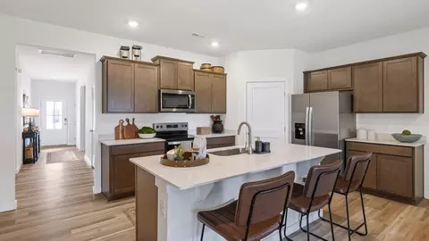 Kitchen - 7258 Scituate Ln, Ooltewah, TN 37363 photo 10 of 12