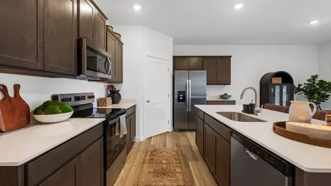 Kitchen - 7258 Scituate Ln, Ooltewah, TN 37363 photo 9 of 12
