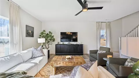 Living - 7258 Scituate Ln, Ooltewah, TN 37363 photo 1 of 4