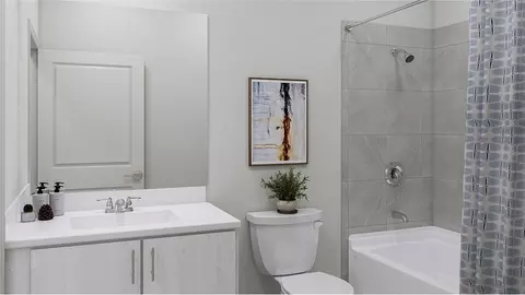 Bath - SW 280th St & 157th Ave, Miami, FL 33032 photo 2 of 4