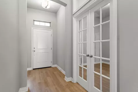 Entry Way - 16140 Tall Grass Dr, Moore, OK 73170 photo 2 of 7
