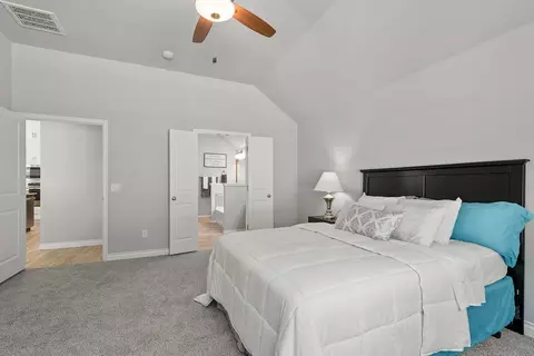Bedroom - 16140 Tall Grass Dr, Moore, OK 73170 photo 2 of 5