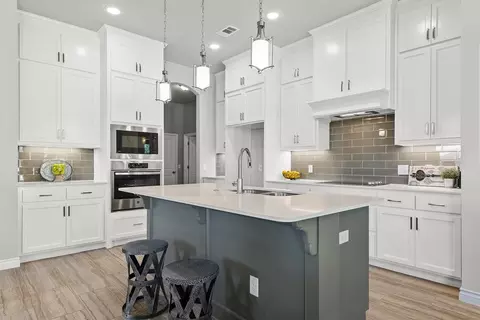 Kitchen - 16140 Tall Grass Dr, Moore, OK 73170 photo 1 of 3