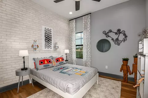 Bedroom - 10545 Longmeadow Ave, Parrish, FL 34219 photo 3 of 5