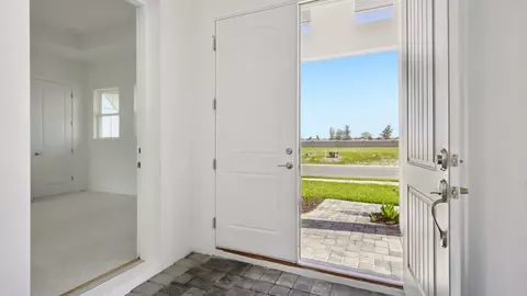 Entry Way - 12243 White Blossom Ct, Parrish, FL 34219 photo 2 of 4