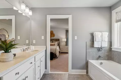 Bath - 100 Masters Ln, Williamsburg, VA 23185 photo 3 of 4