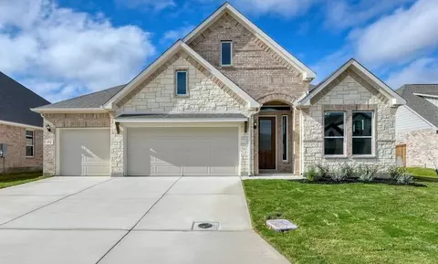 151 Annette Dr, Castroville, TX 78009