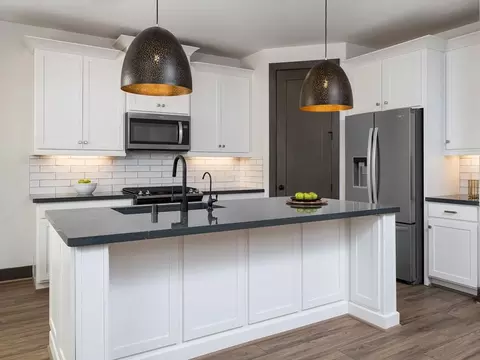 304 Juniper Pass Dr, Brookshire, TX 77423