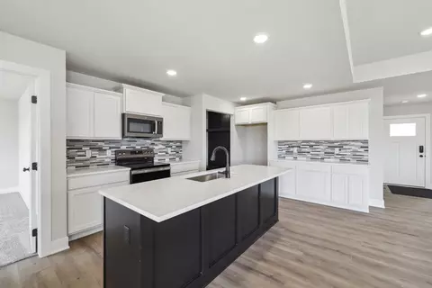Kitchen - Fairfield Dr, Ankeny, IA 50023 photo 2 of 2