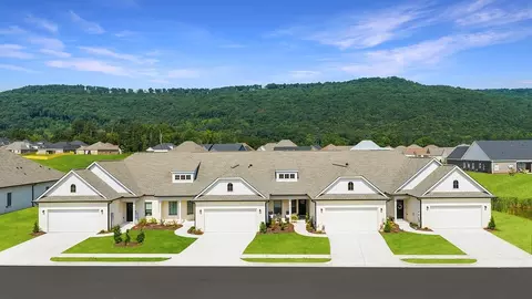7230 Maple Creek Dr SE, Owens Cross Roads, AL 35763