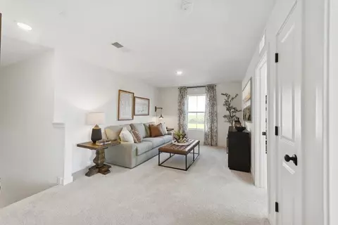 Entry Way - 5100 Shepherds Gln, Willoughby, OH 44094 photo 4 of 4