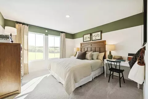 Bedroom - 5100 Shepherds Gln, Willoughby, OH 44094 photo 4 of 4