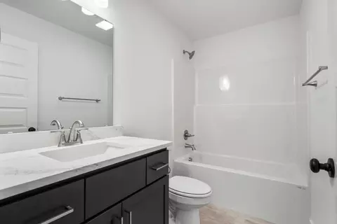 Bath - 13701 E 41st, Tulsa, OK 74134 photo 6 of 6
